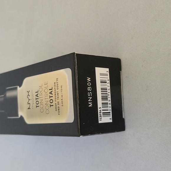 NYX Total Control Foundation TCDF06.5 - Picture 5 of 5